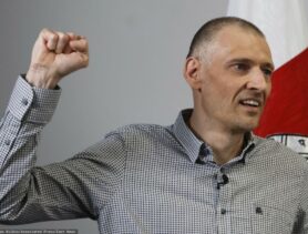 Освобождение Тихановского и 13 других политзаключённых: что стоит за этим шагом?